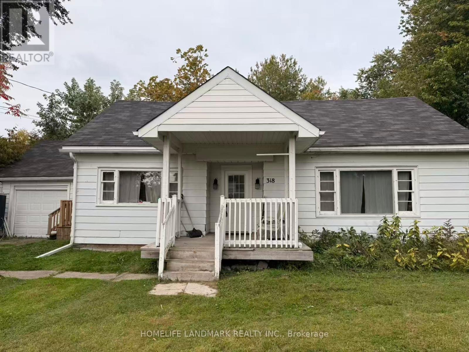 318 The Queensway S, Georgina, ON