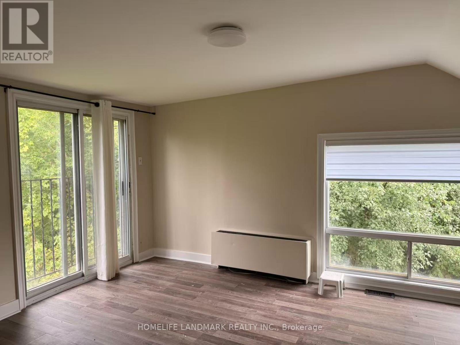 318 The Queensway S, Georgina, ON