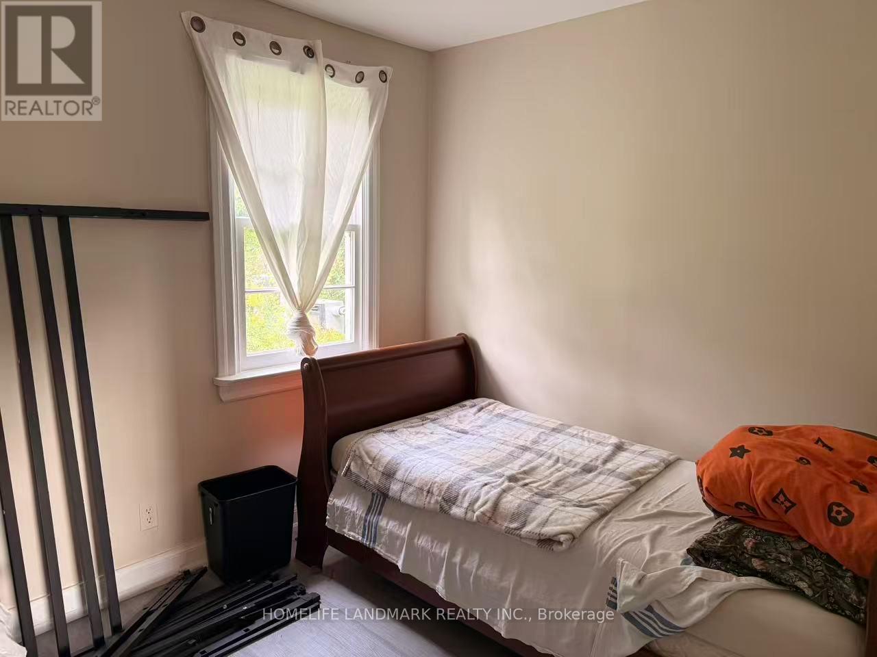 318 The Queensway S, Georgina, ON