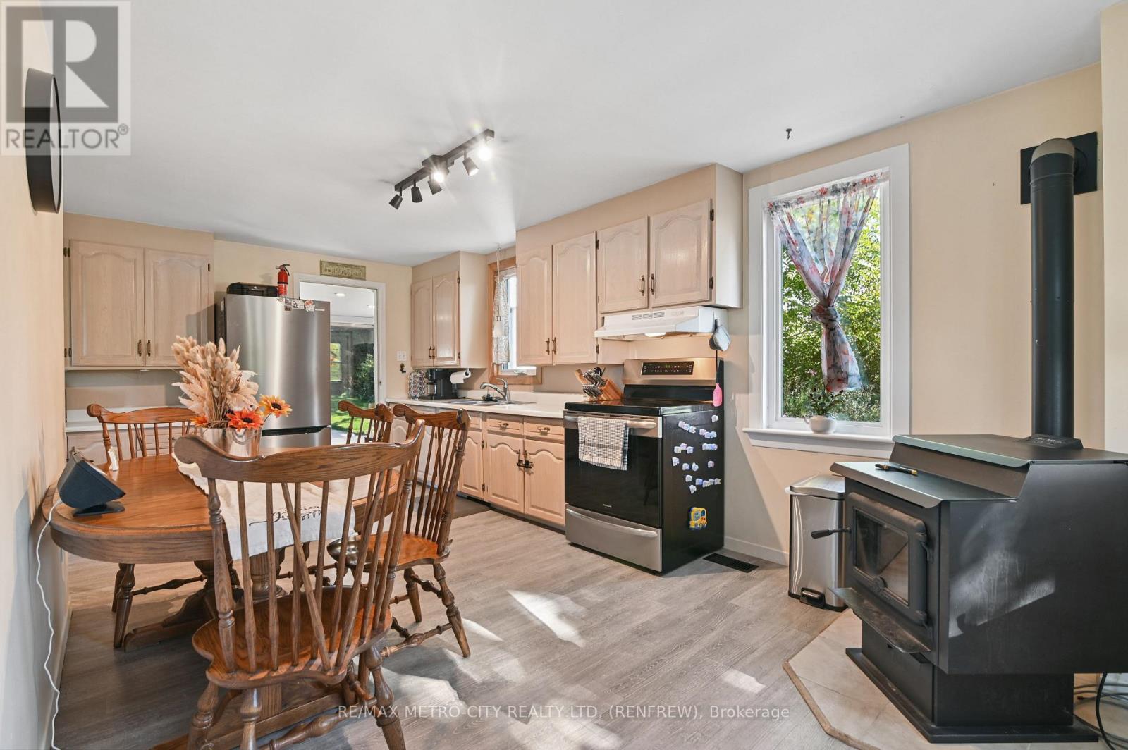 2328 Kerr Line, Whitewater Region, ON