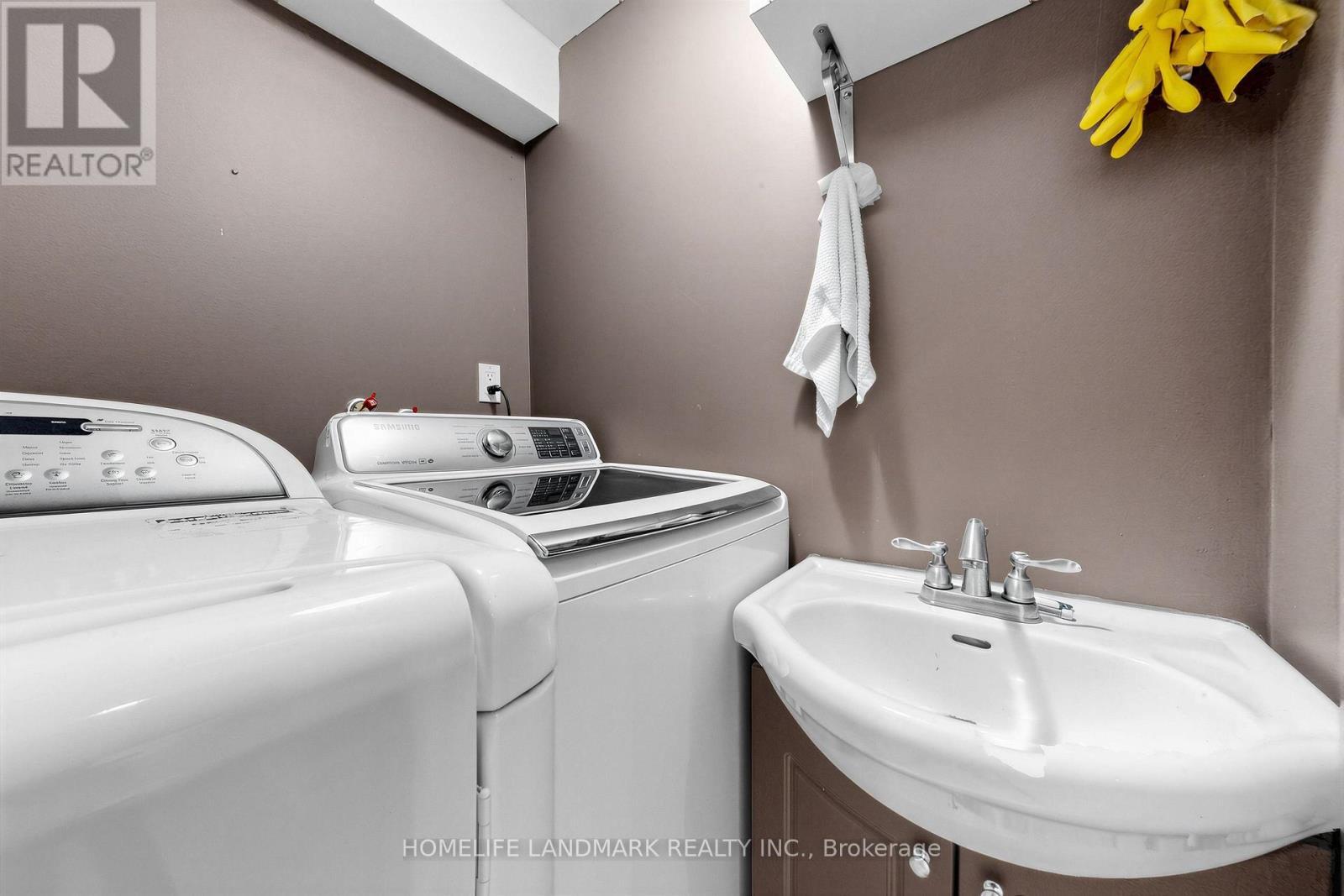 106 Clarion Crescent, Markham, ON