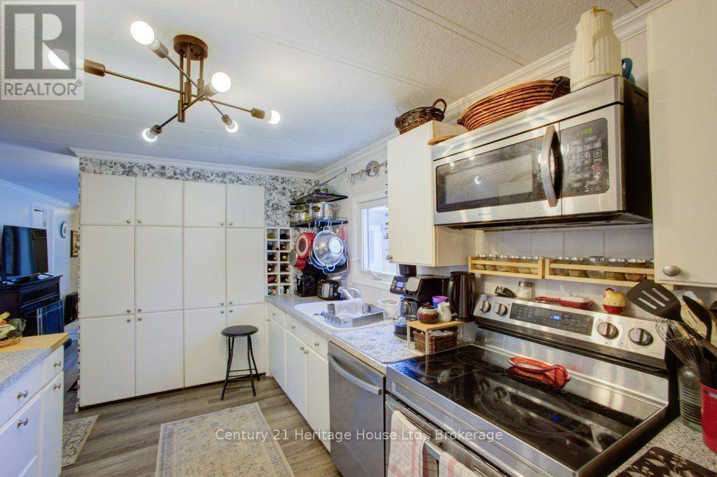 52 Fairview Crescent, North Perth (Listowel), ON