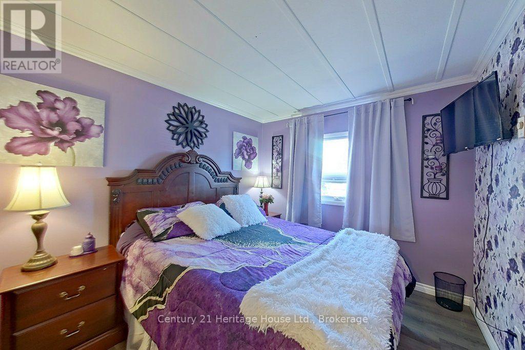 52 Fairview Crescent, North Perth (Listowel), ON