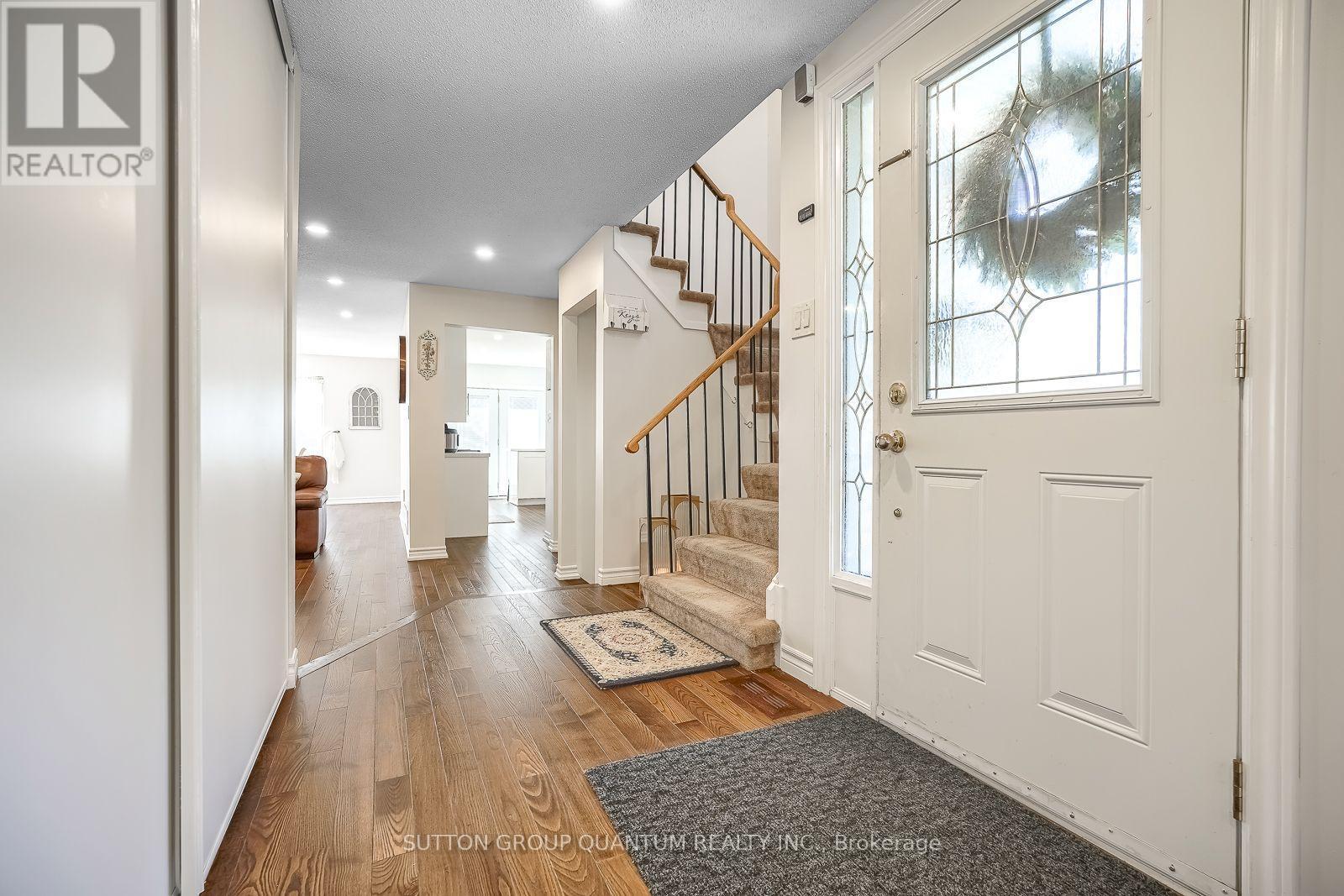 1279 Hedgestone Crescent S, Oakville, ON