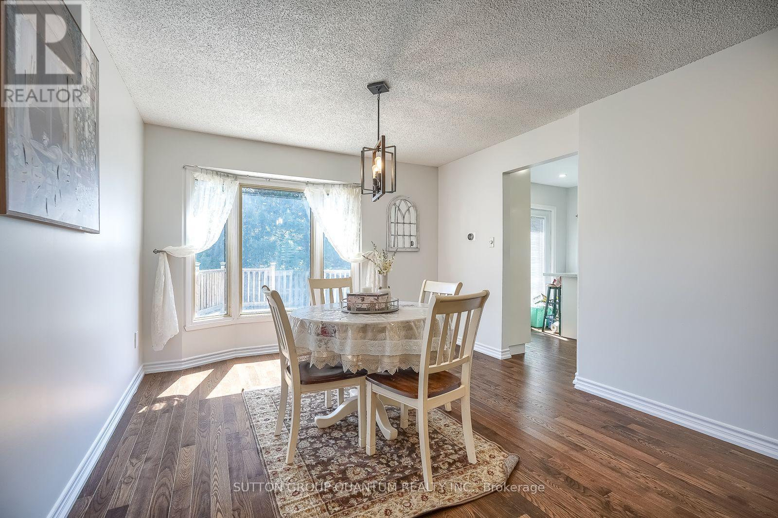 1279 Hedgestone Crescent S, Oakville, ON