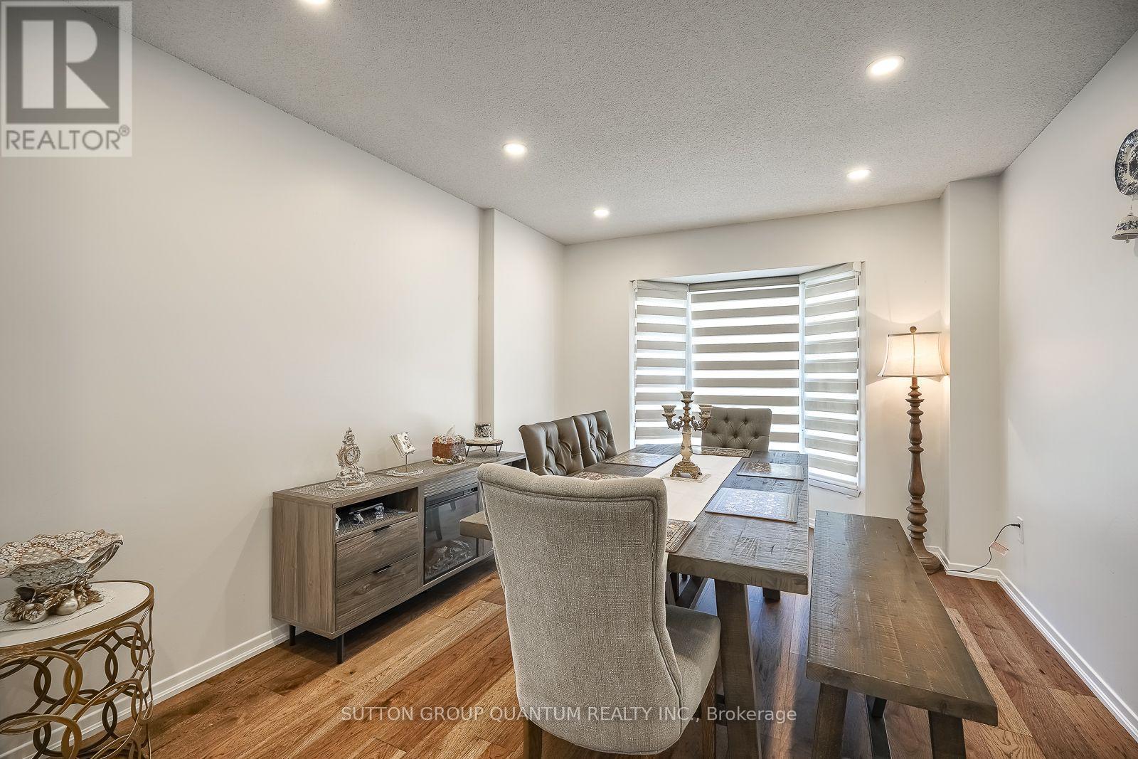 1279 Hedgestone Crescent S, Oakville, ON