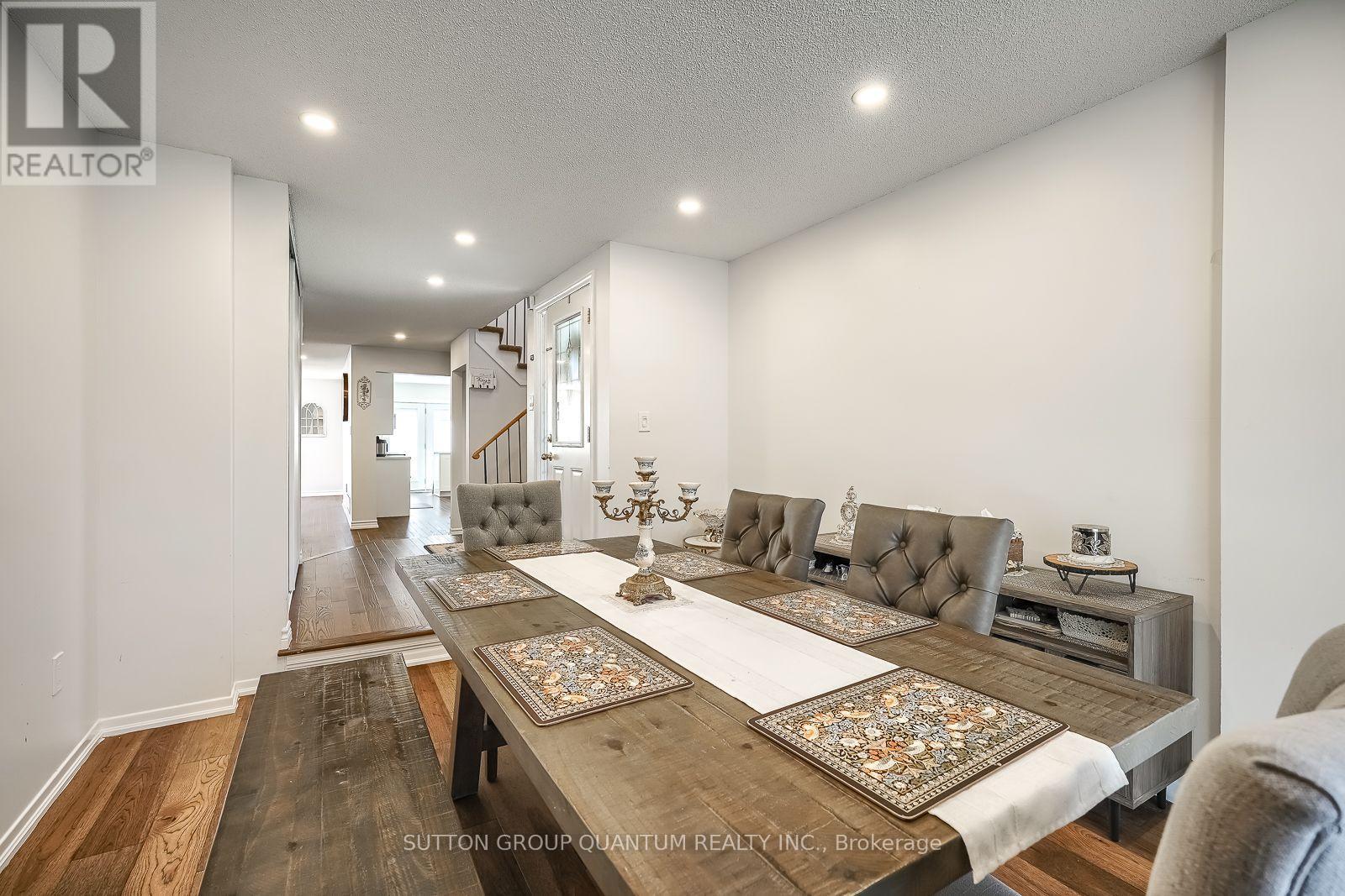 1279 Hedgestone Crescent S, Oakville, ON