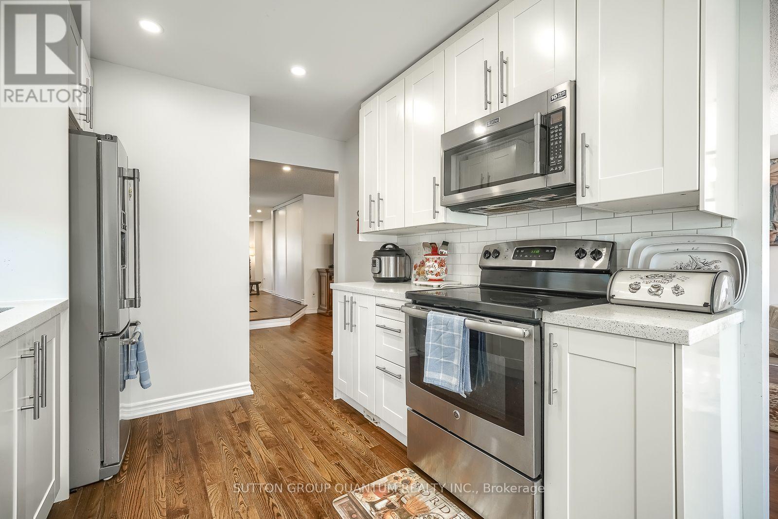 1279 Hedgestone Crescent S, Oakville, ON