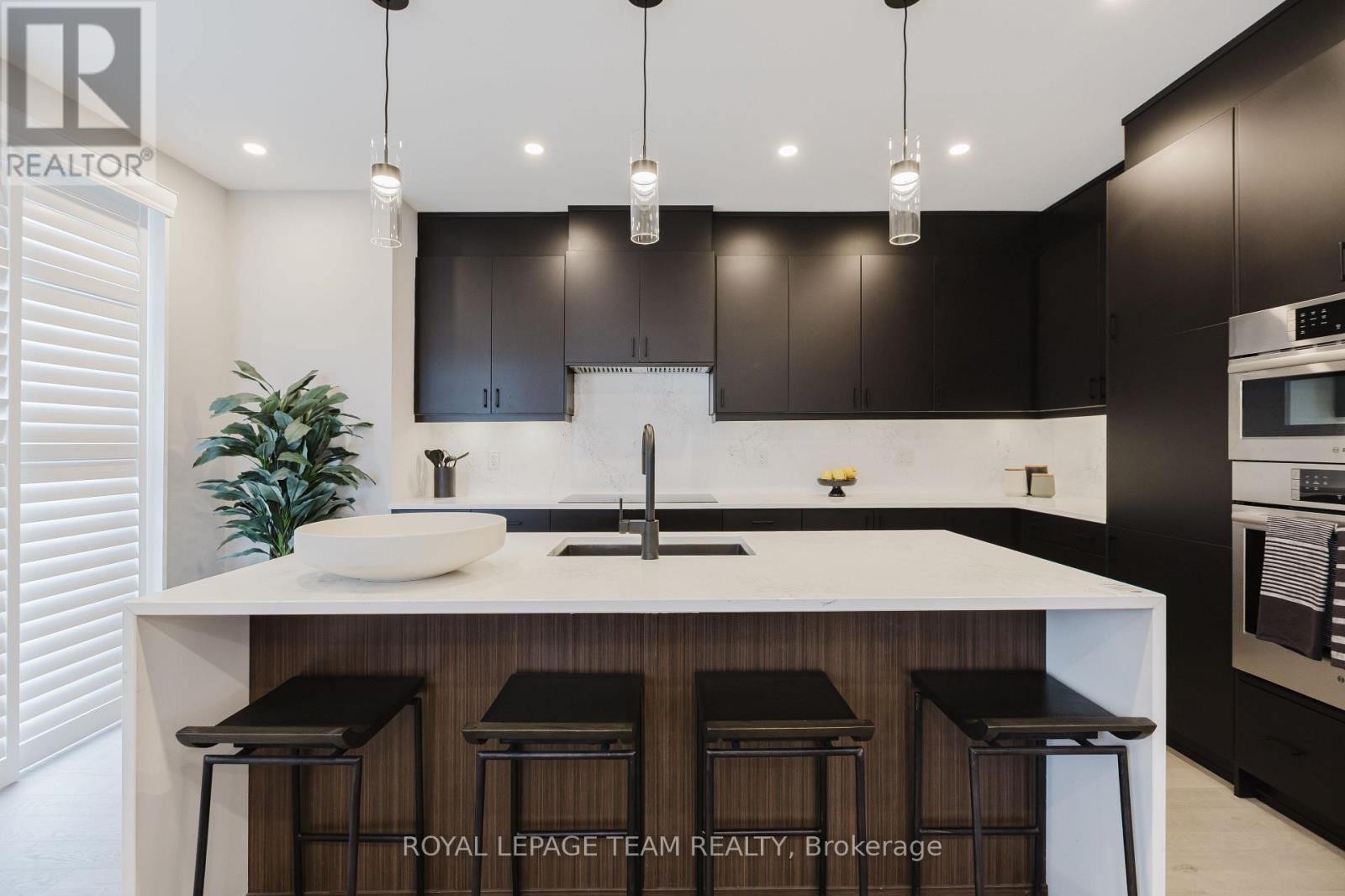 Photos provided to showcase builders finishes only - 6506 Homecraft Street, Ottawa, ON