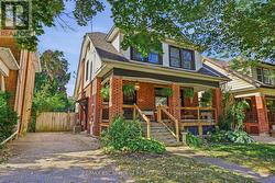 228 SHERMAN AVENUE S Hamilton, ON L8M 2R3