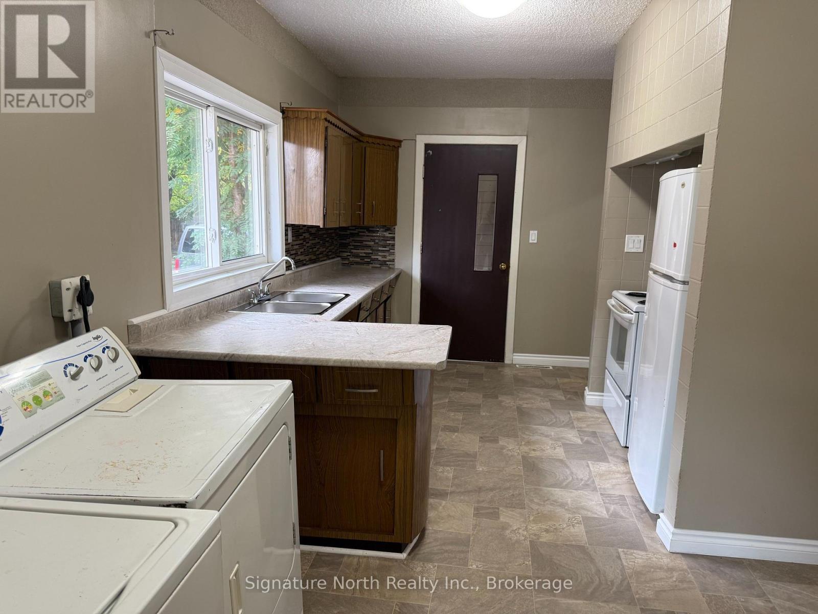 618 Mctavish Street, Thunder Bay (East End), ON