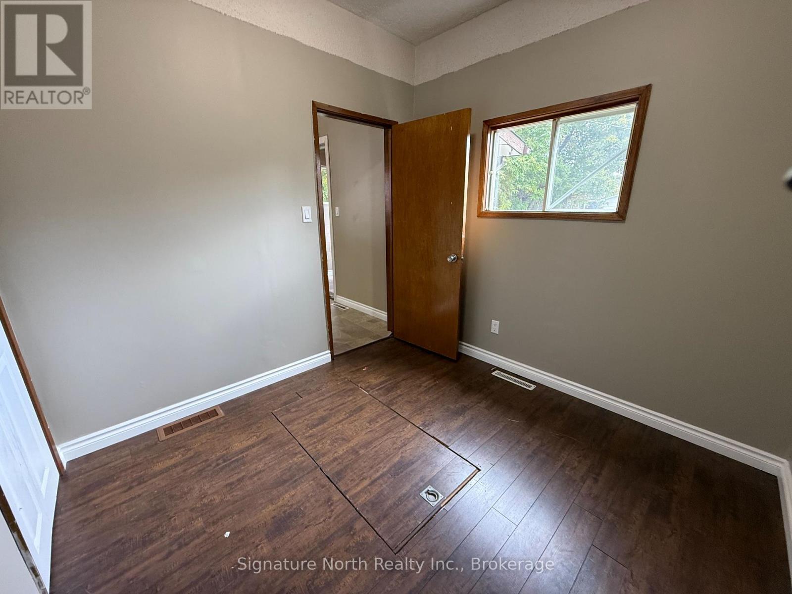 Den - 618 Mctavish Street, Thunder Bay (East End), ON
