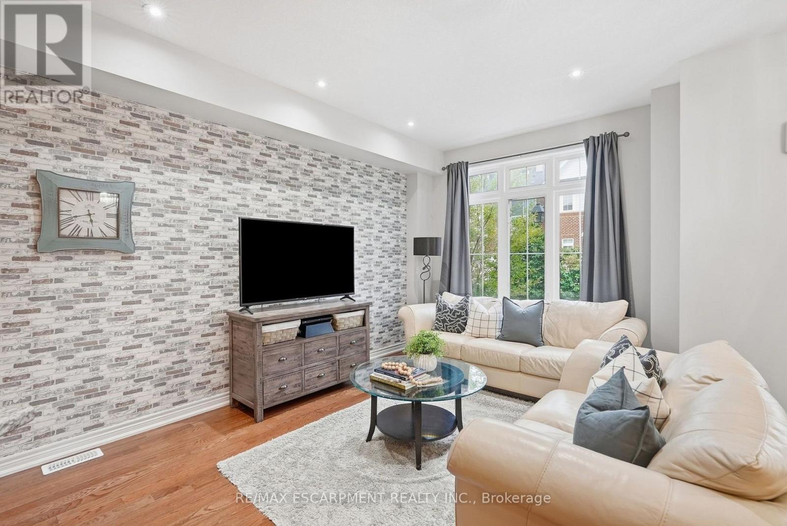 49 - 181 Plains Road W, Burlington, ON
