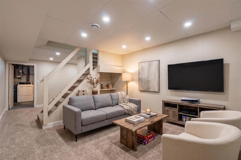 Virtual staging - 110 Westgrove Way, Winnipeg, MB