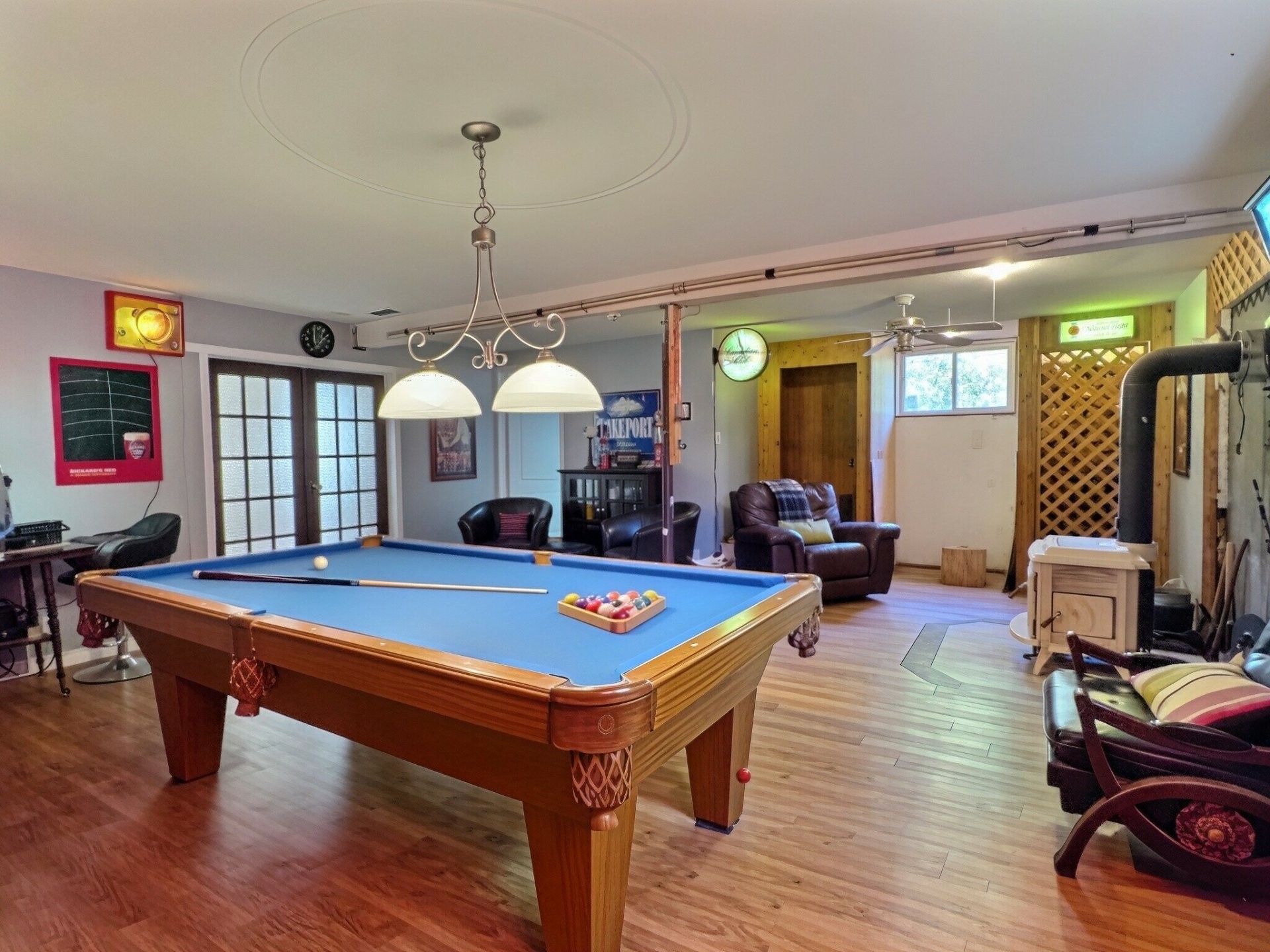 Family Room - 307 Rue De La Montagne, Témiscaming, QC