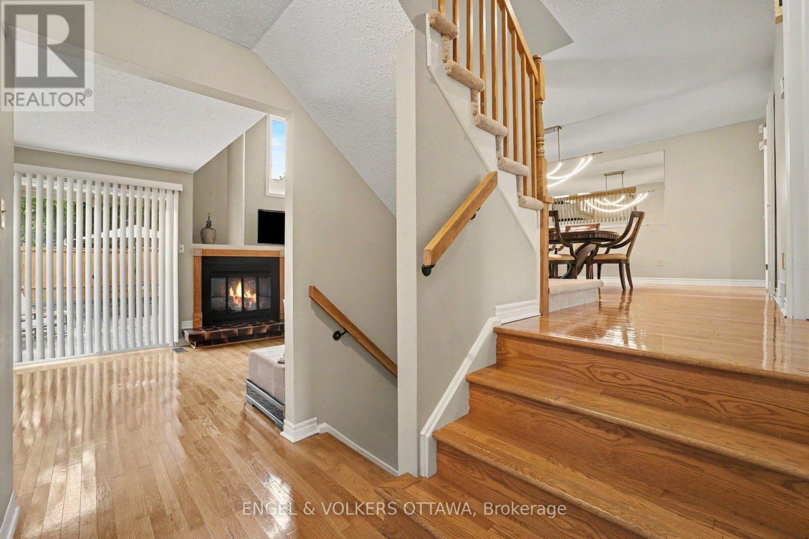 15 Archer Square, Ottawa, ON