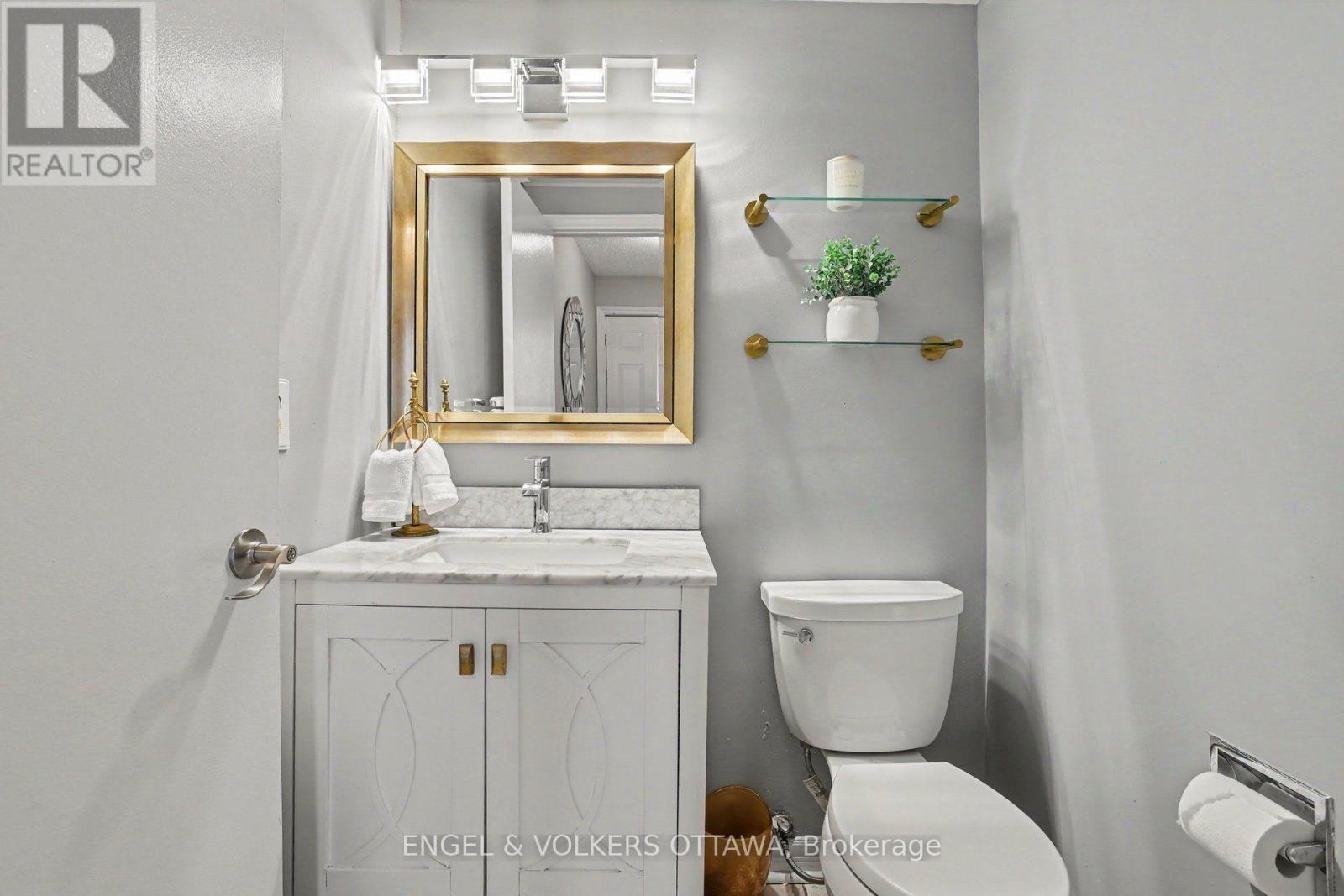 15 Archer Square, Ottawa, ON