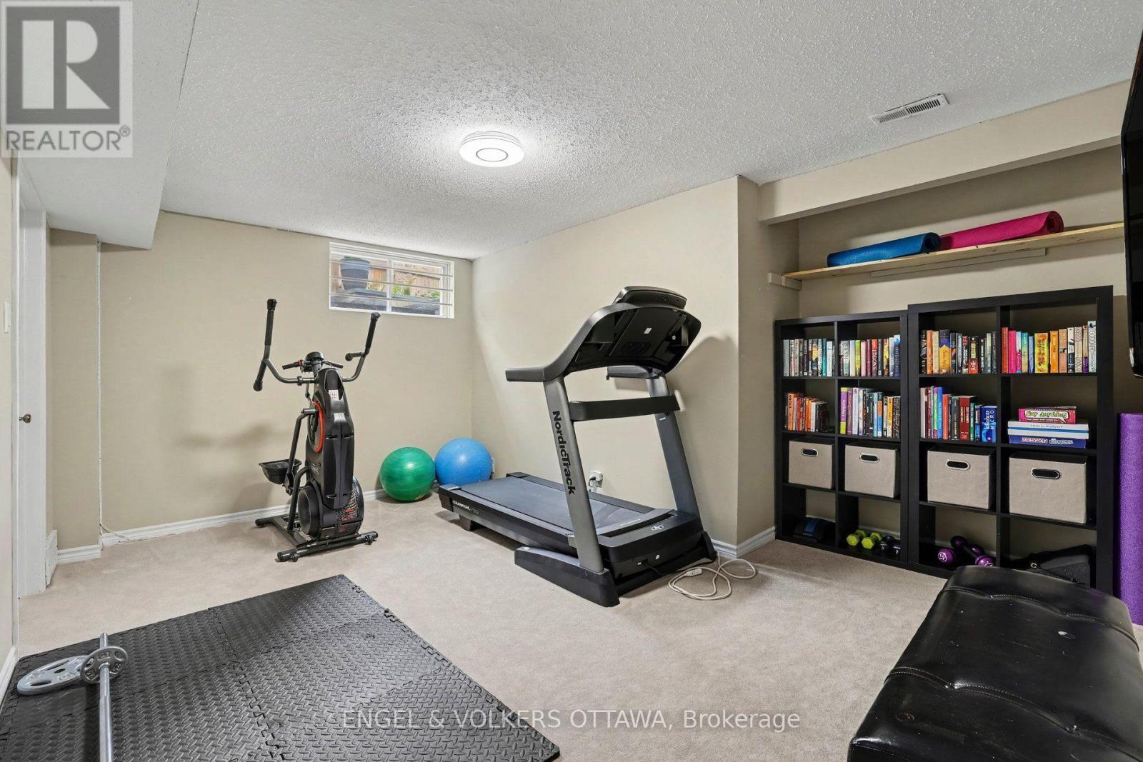 15 Archer Square, Ottawa, ON