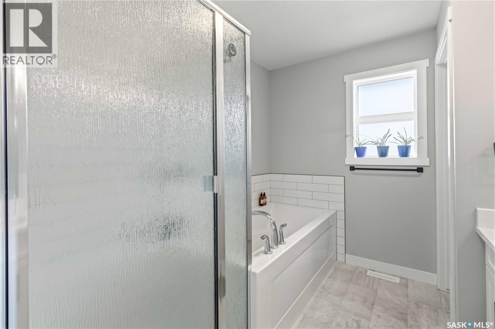 358 Stilling Manor, Saskatoon, SK