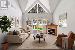 41 - 212 STONEHENGE DRIVE Hamilton, ON L9K 1N4