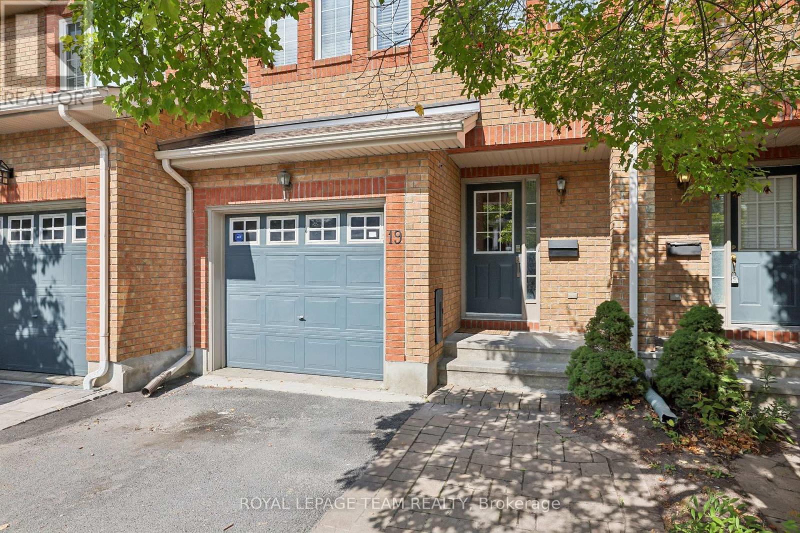 19 Great Oak Private, Ottawa, ON