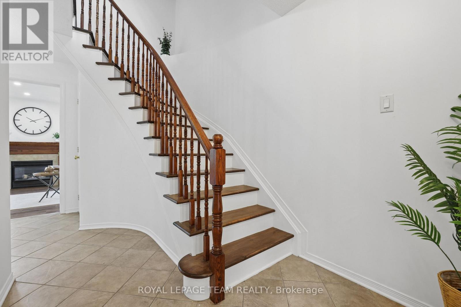 19 Great Oak Private, Ottawa, ON