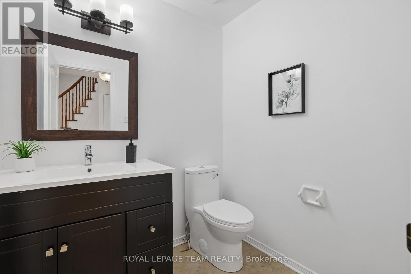19 Great Oak Private, Ottawa, ON