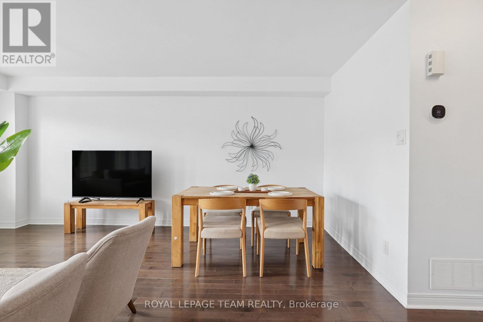 19 Great Oak Private, Ottawa, ON