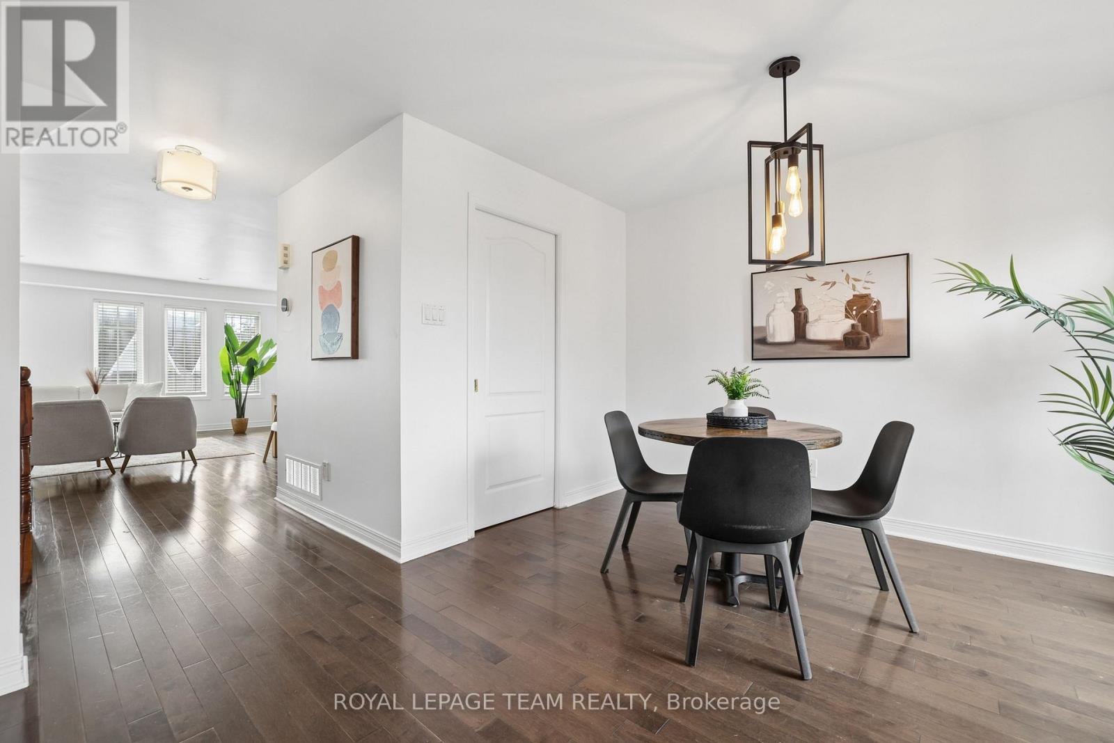 19 Great Oak Private, Ottawa, ON