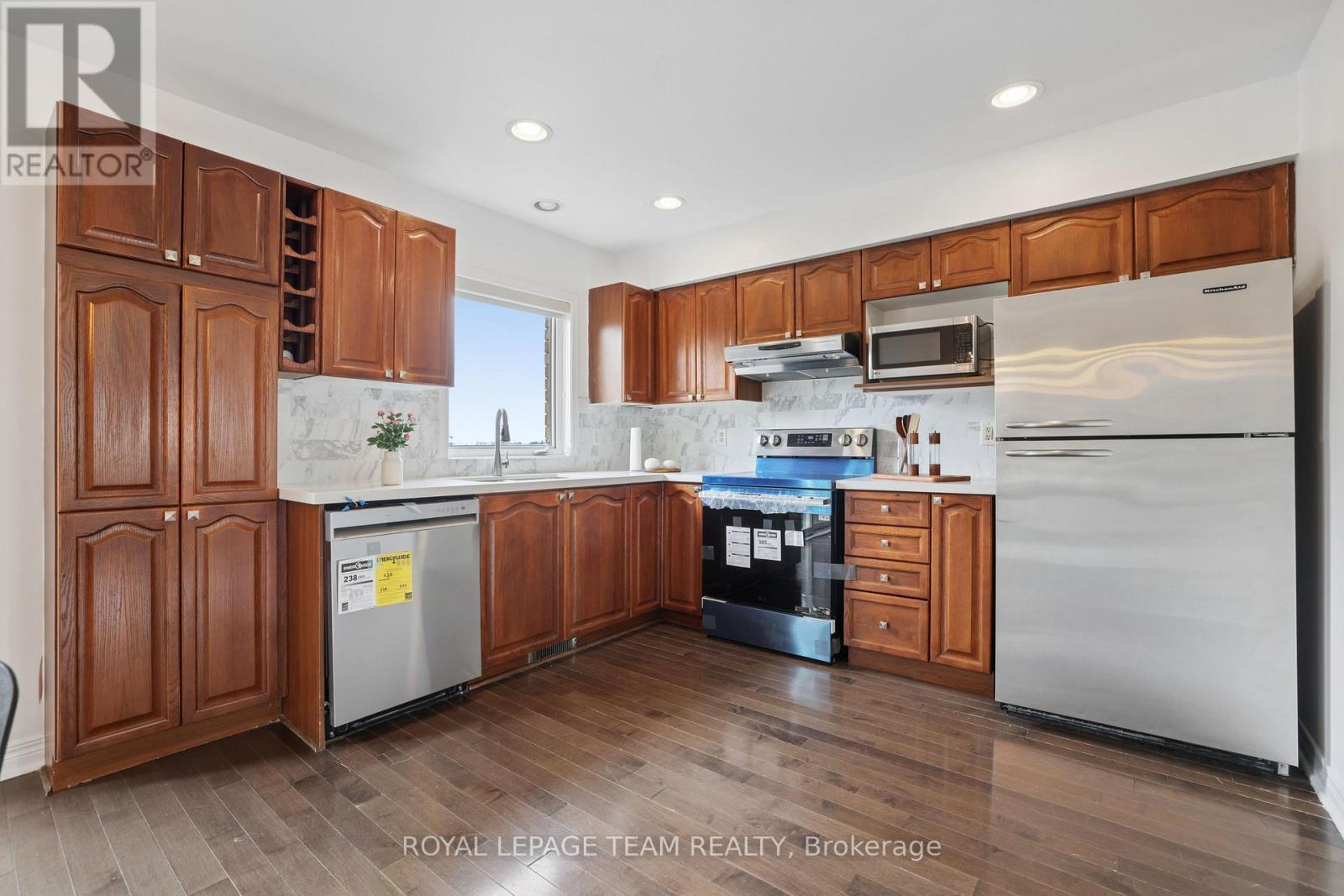 19 Great Oak Private, Ottawa, ON