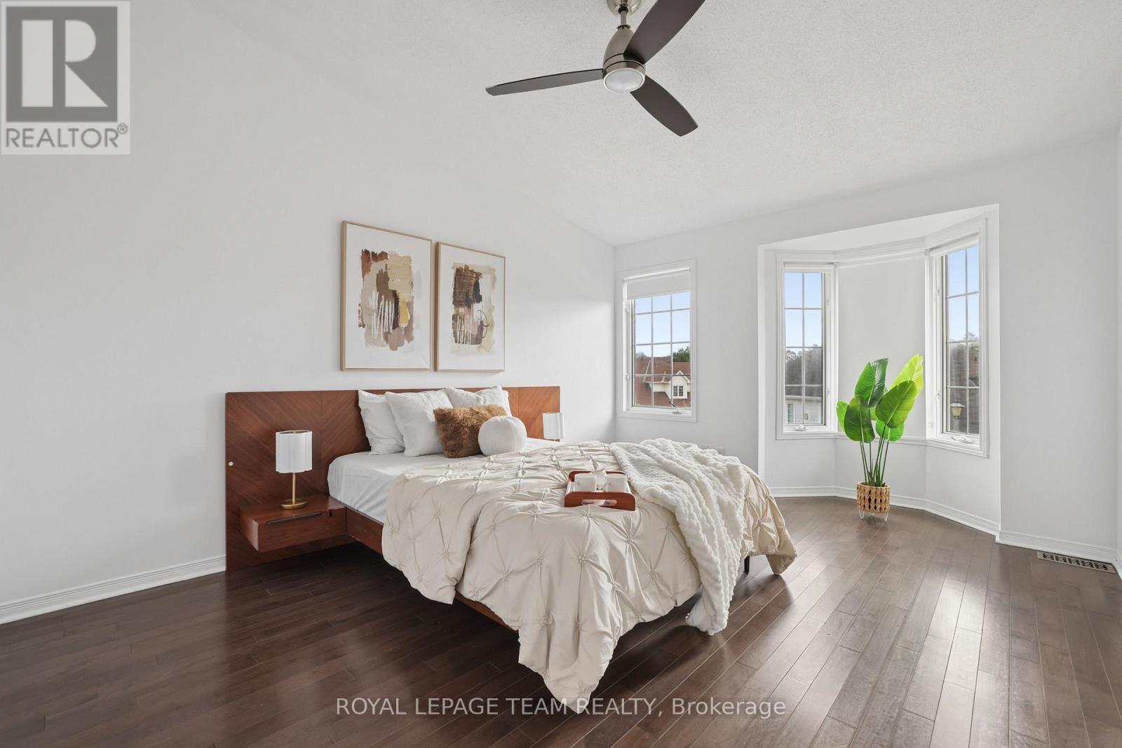 19 Great Oak Private, Ottawa, ON