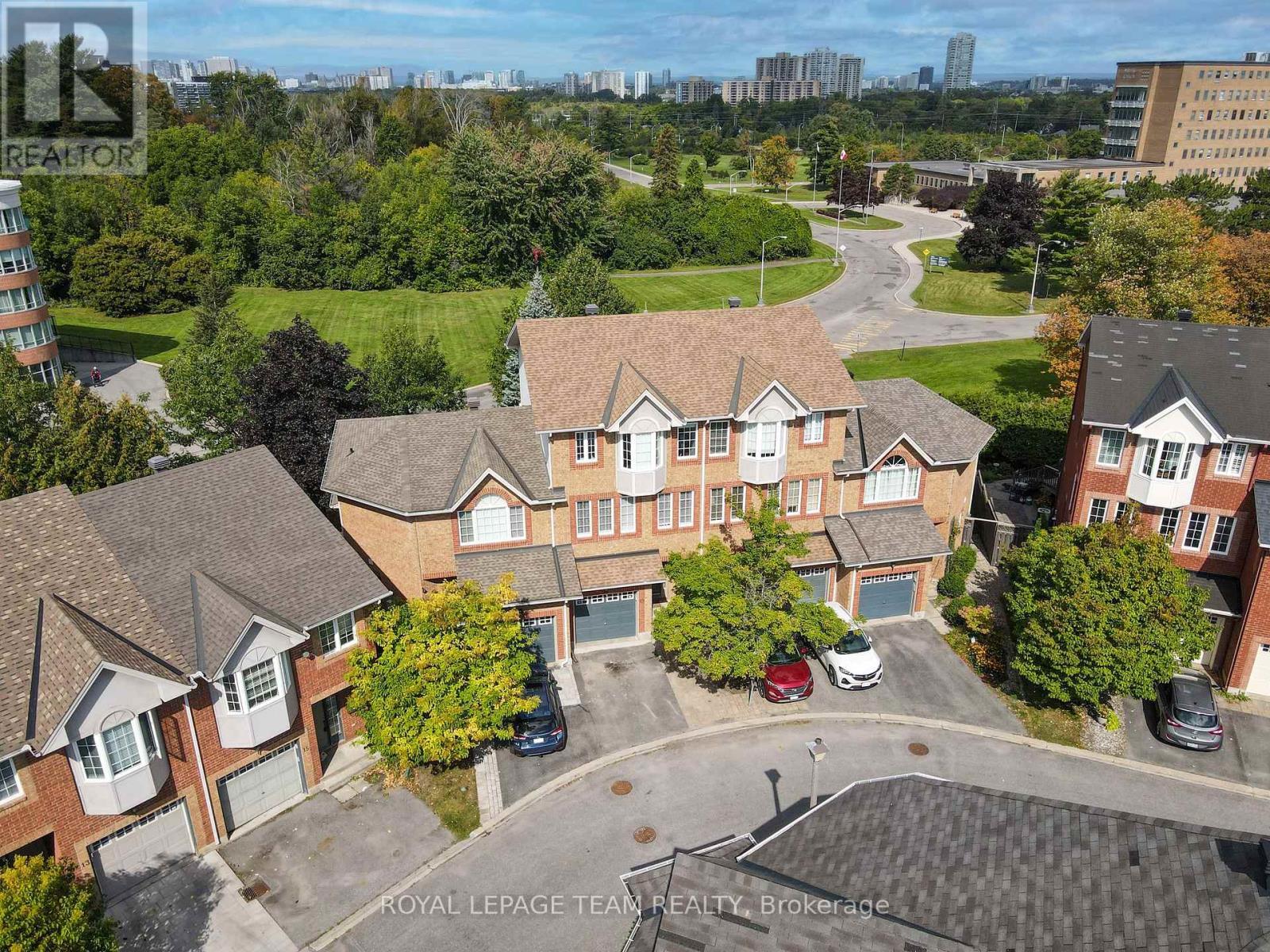 19 Great Oak Private, Ottawa, ON