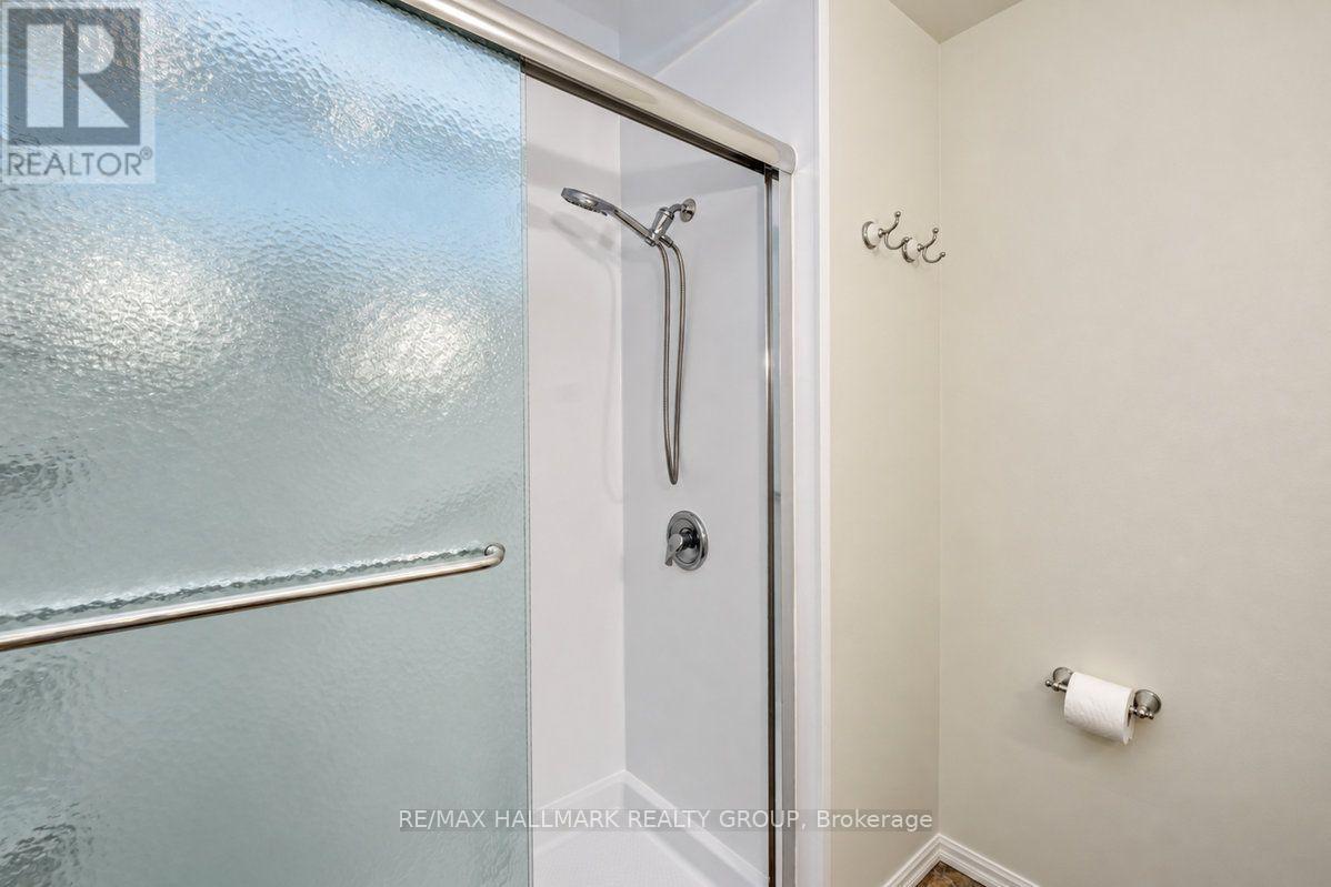 490 Tisdale Crescent, Ottawa, ON