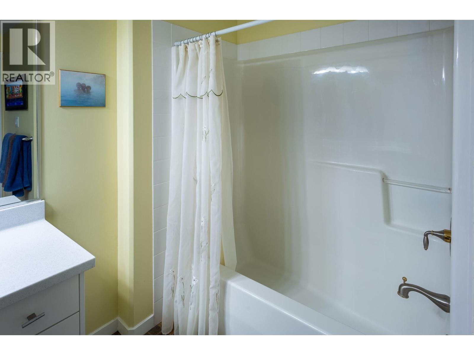 303 Whitman Road Unit# 304, Kelowna, BC