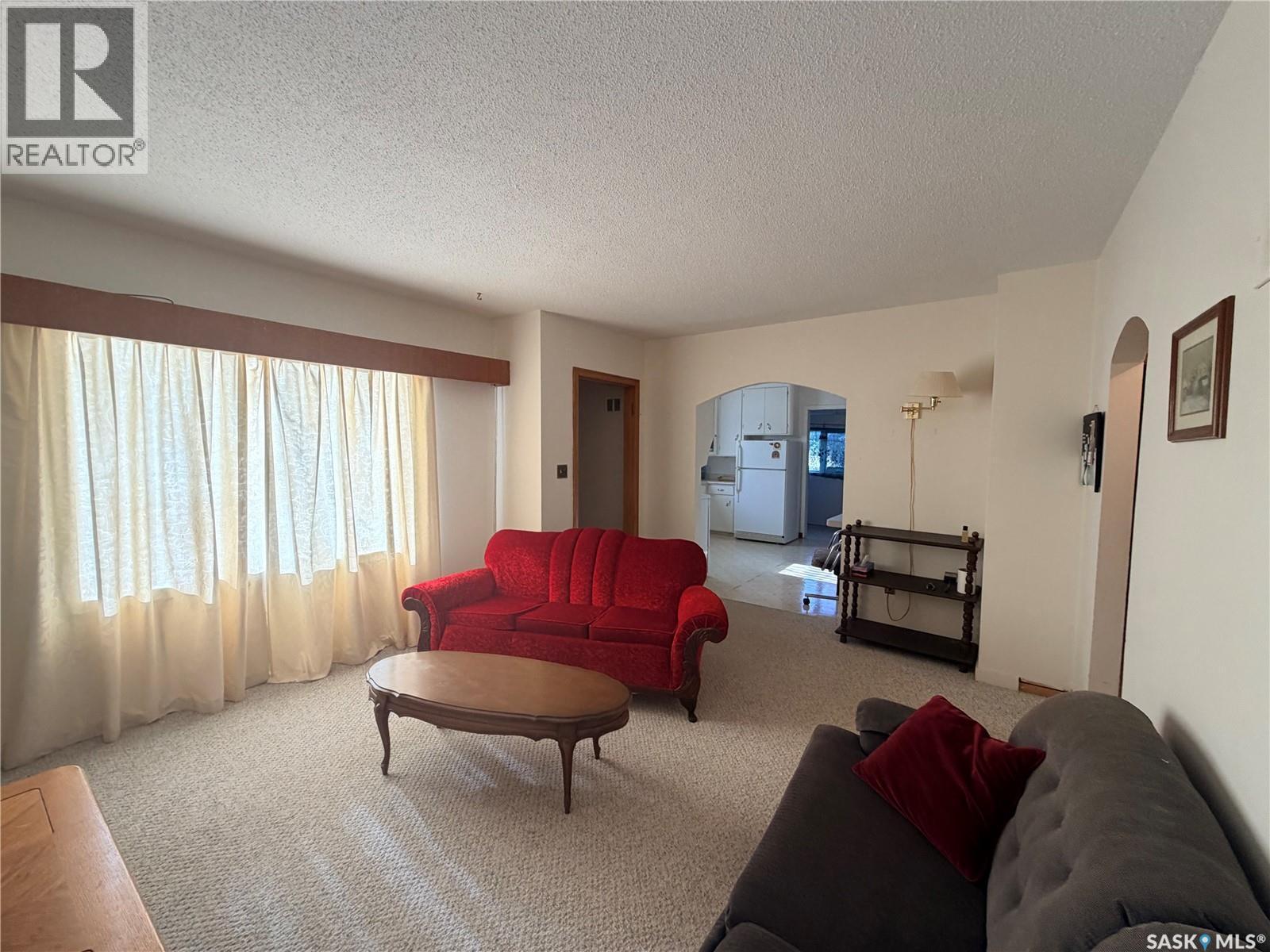 121 Empire Road, Assiniboia, SK