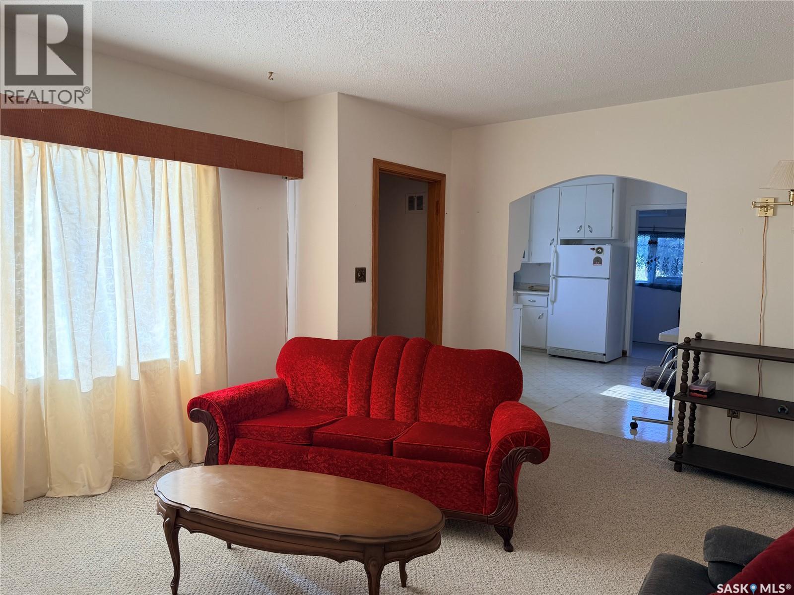 121 Empire Road, Assiniboia, SK