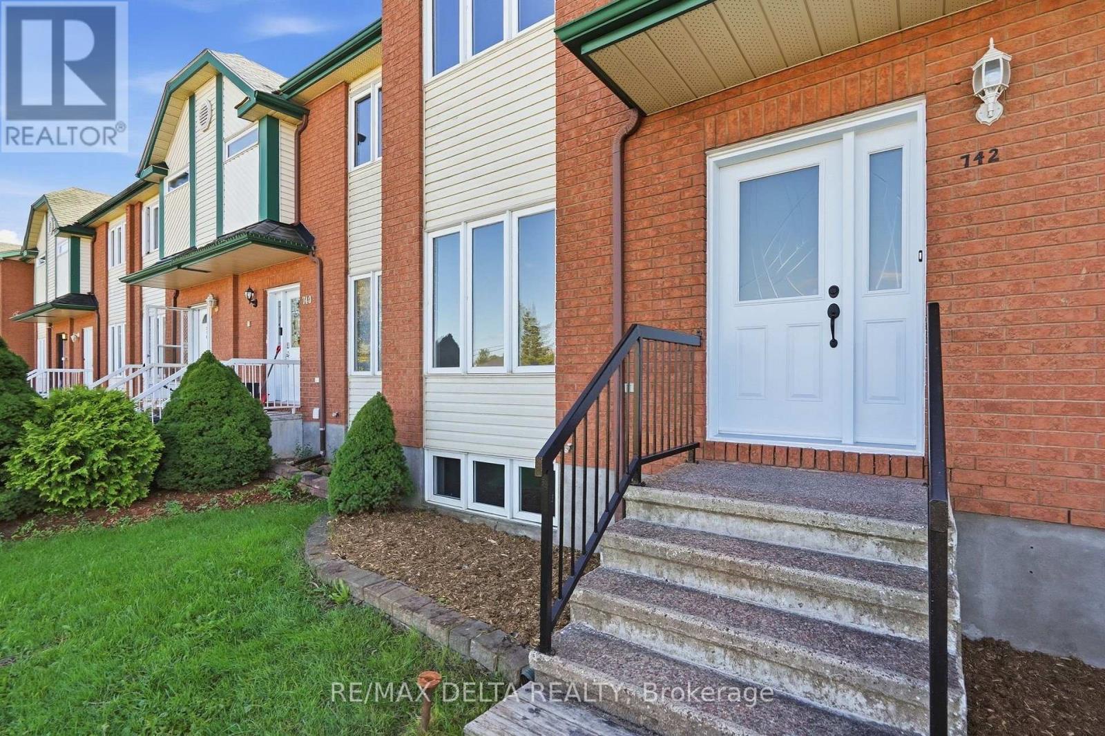 742 Nelson Street, Hawkesbury, ON