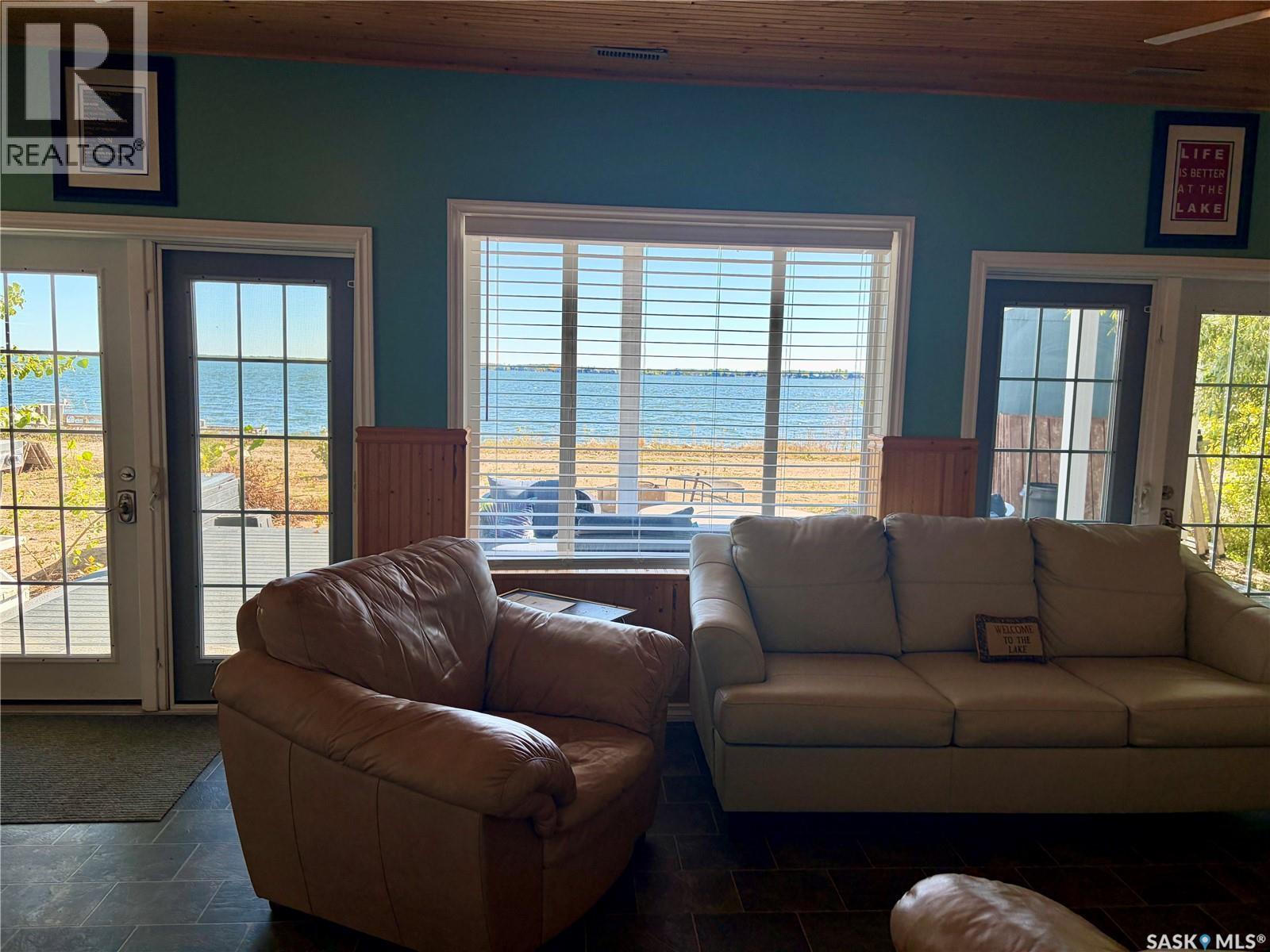 316 Lakeshore Road, Leslie Beach, SK