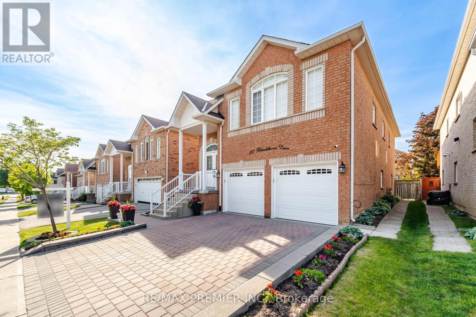 137 Blackthorn Drive, Vaughan, ON