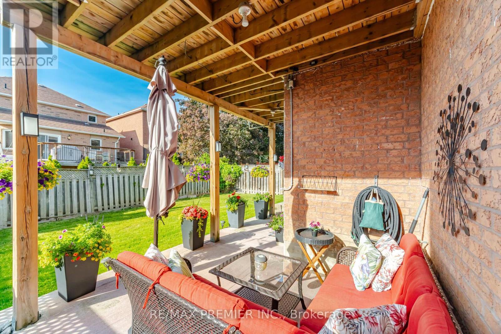 137 Blackthorn Drive, Vaughan, ON