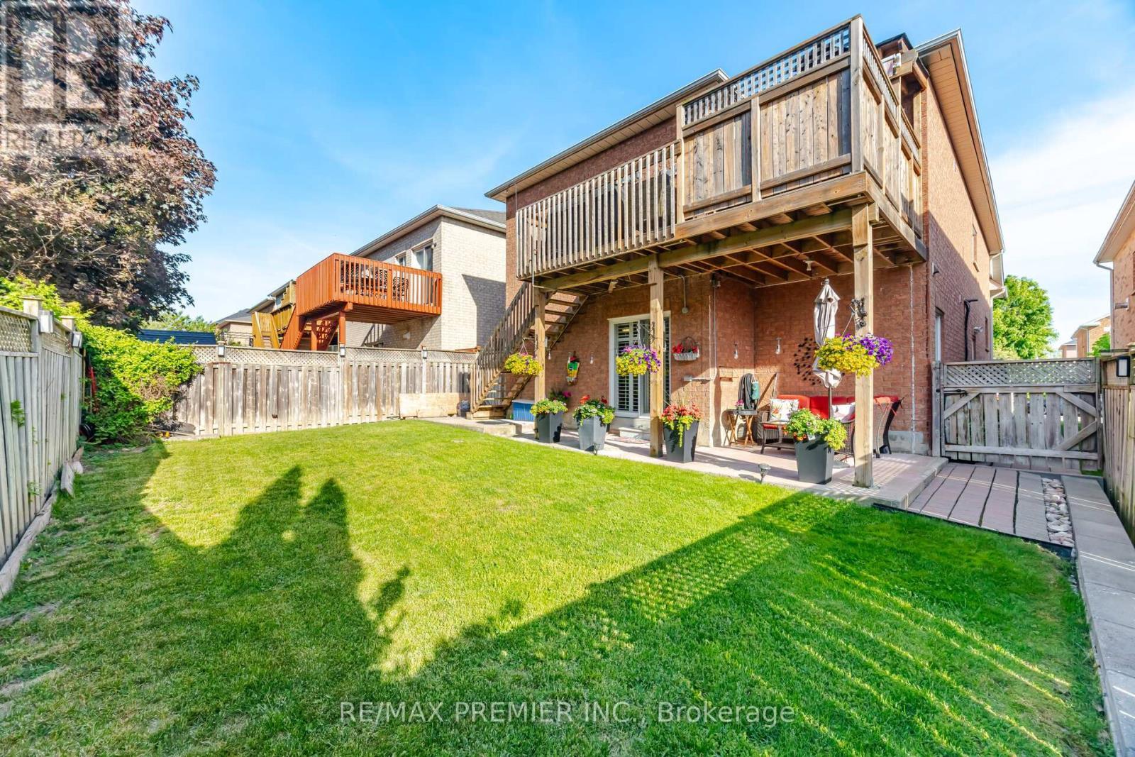 137 Blackthorn Drive, Vaughan, ON
