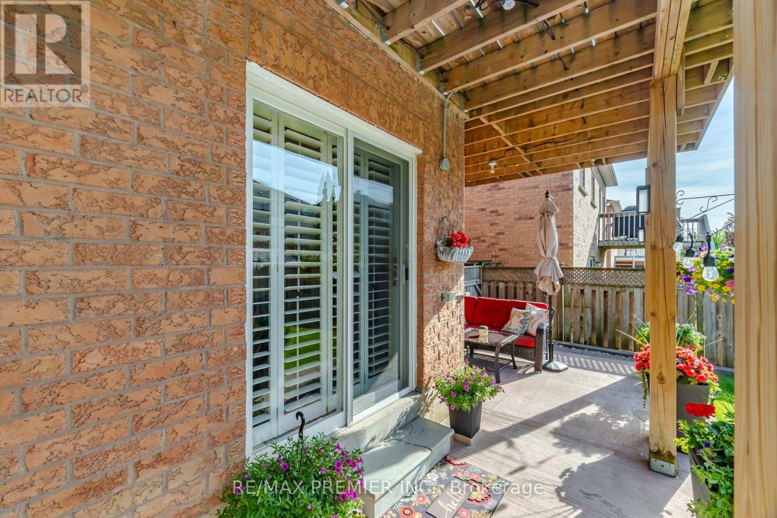 137 Blackthorn Drive, Vaughan, ON