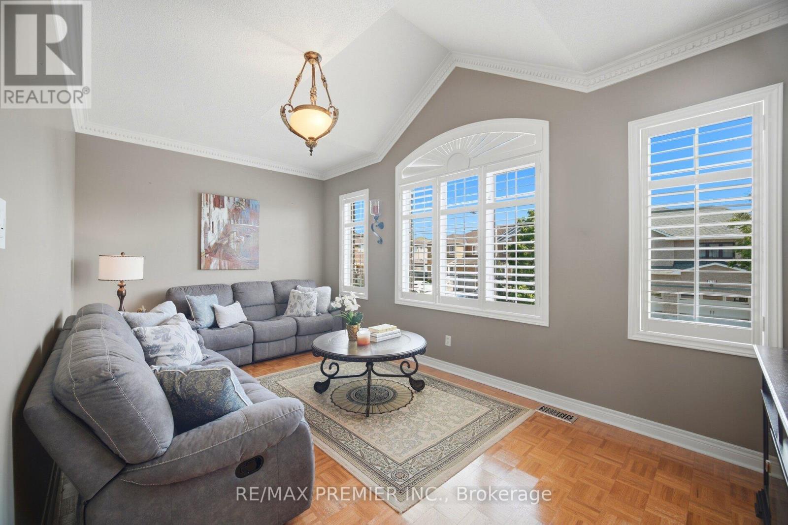 137 Blackthorn Drive, Vaughan, ON