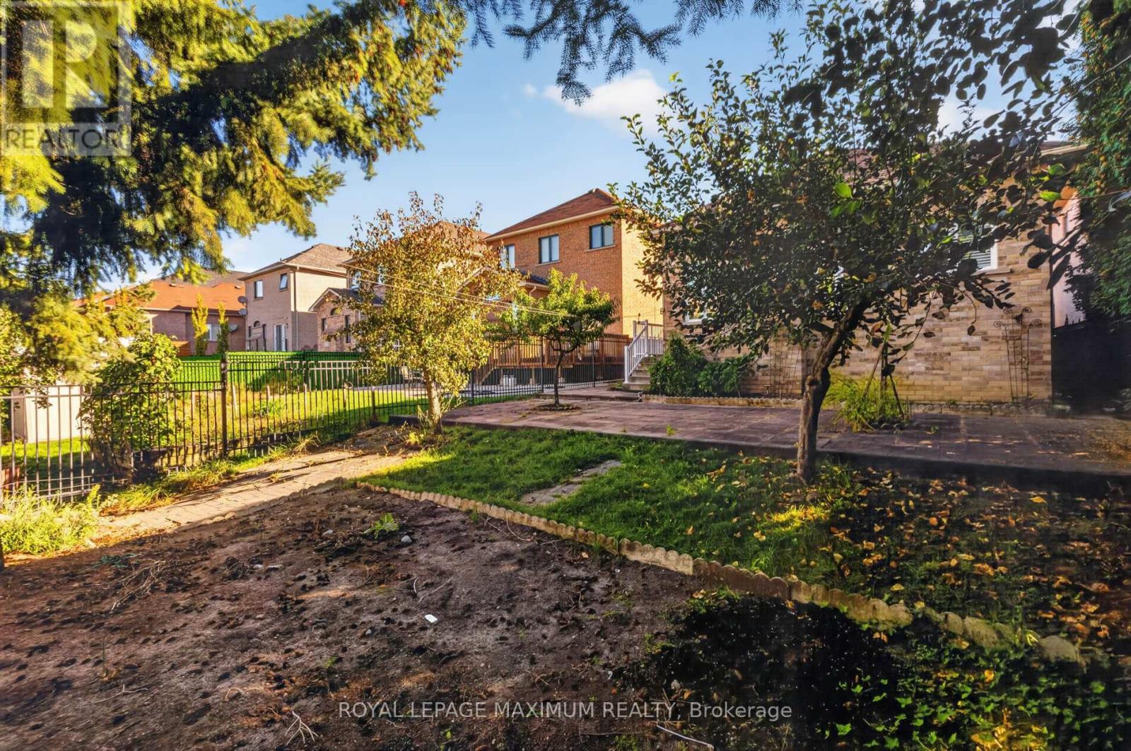 62 Diploma Avenue, Vaughan, ON