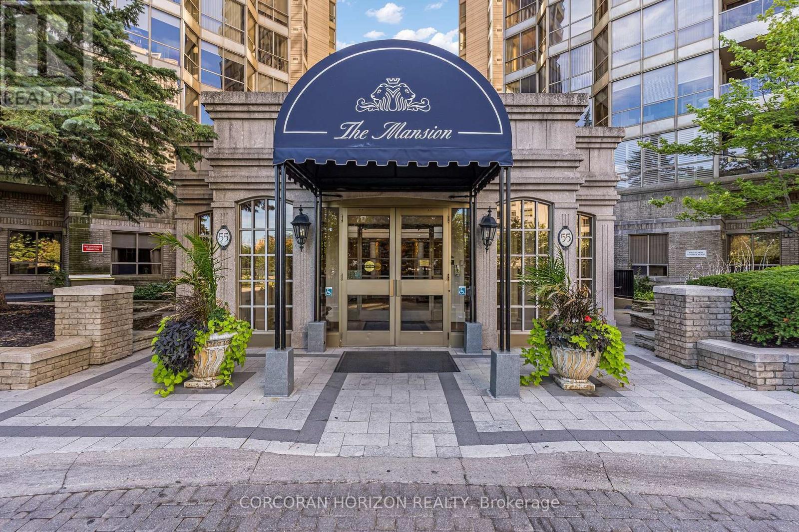 1604 - 55 Kingsbridge Garden Circle, Mississauga, ON