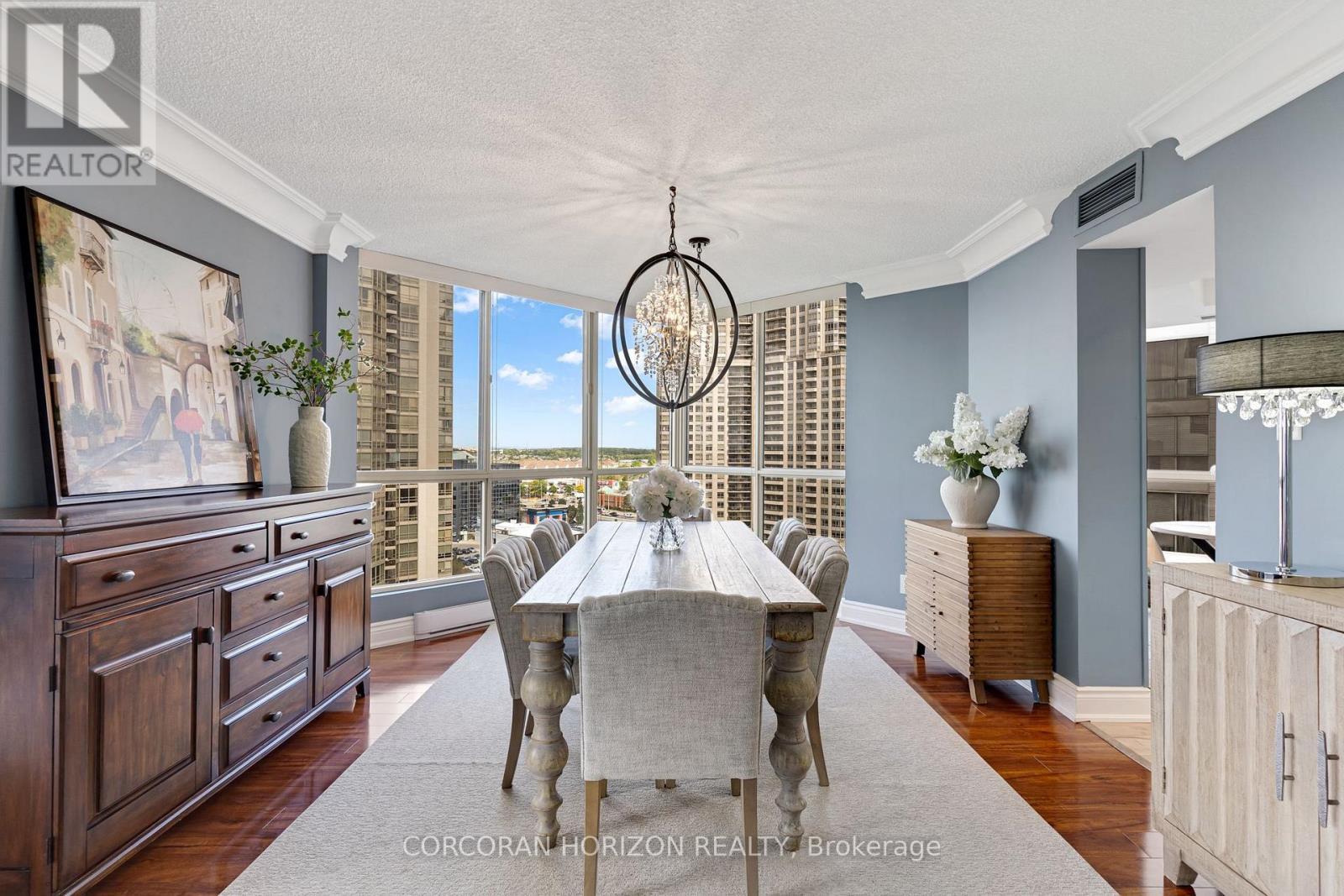 1604 - 55 Kingsbridge Garden Circle, Mississauga, ON