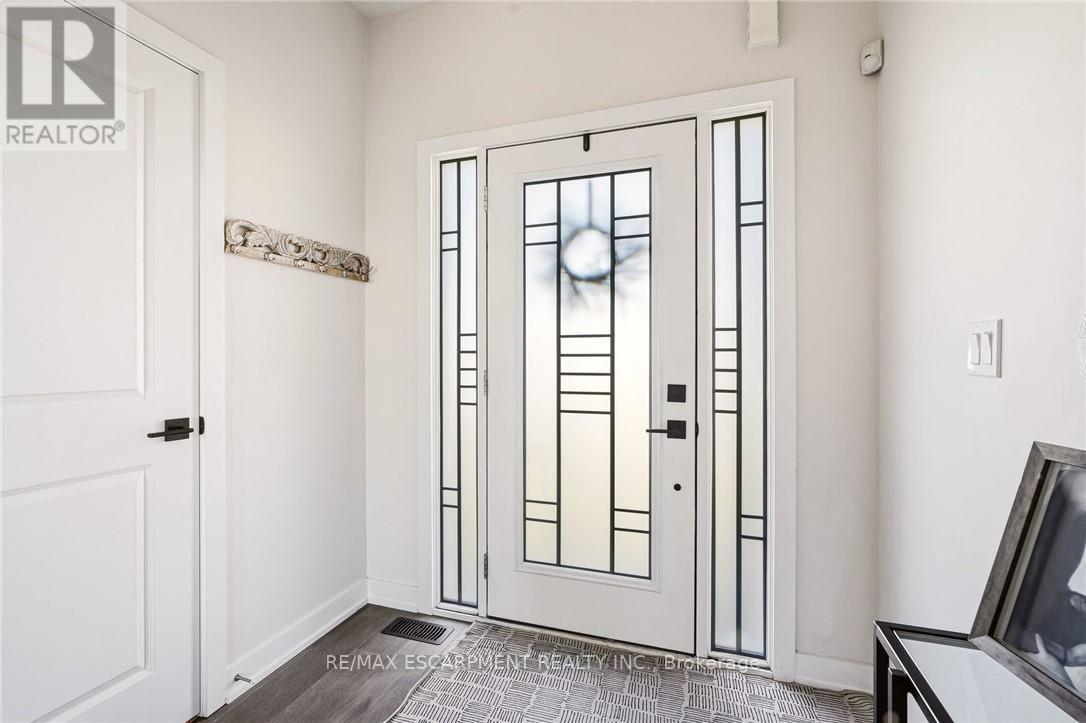 58 Starling Drive, Hamilton, ON