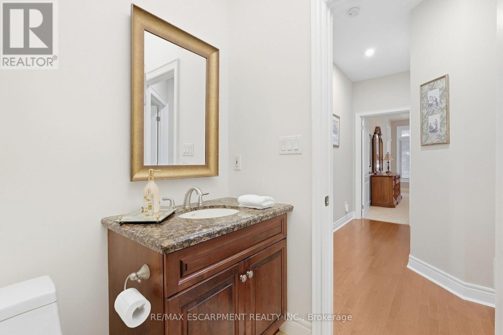 4 Summit Drive, Hamilton, ON