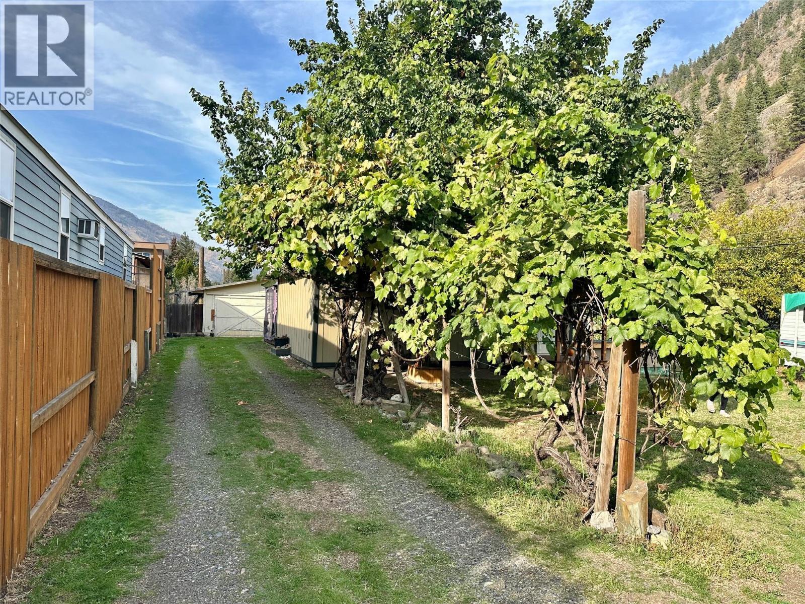 2632 6Th Street, Olalla, BC