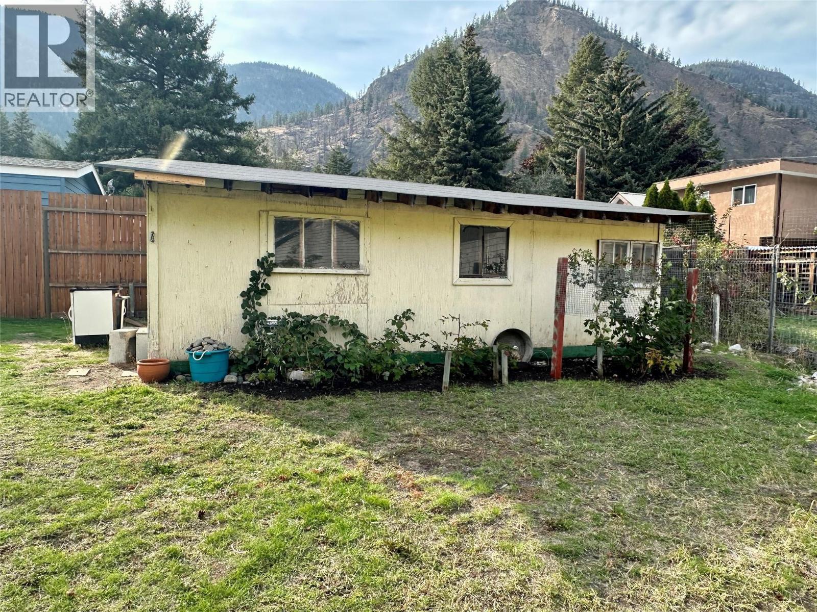 2632 6Th Street, Olalla, BC